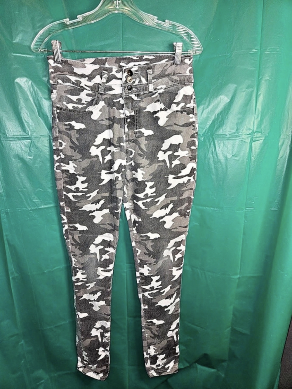 PASTEL Camo Skinny Jeans Waist 11/30 Like New